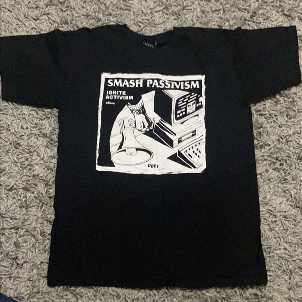 OBEY T Shirt